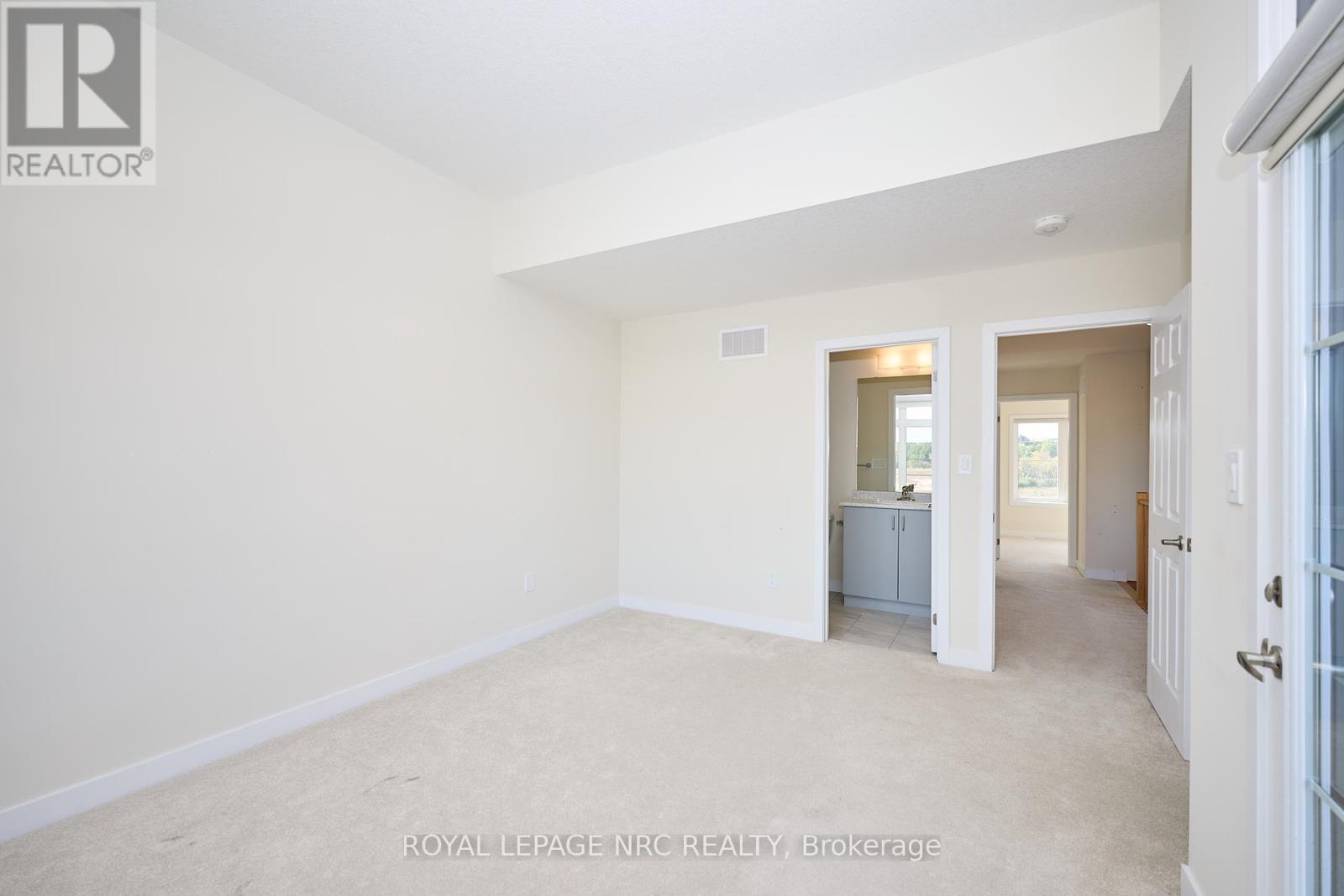 11 Melody Lane, Thorold, Ontario  L5B 5N5 - Photo 35 - X12446551