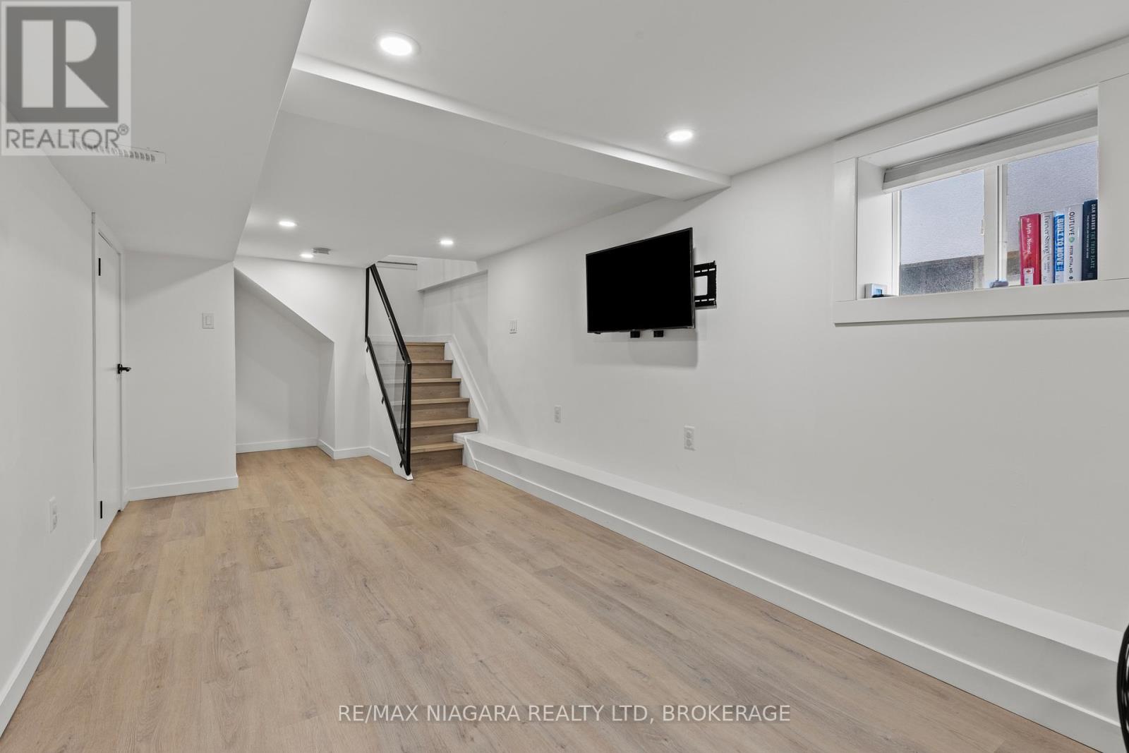 9 Shelley Avenue, St. Catharines, Ontario  L2N 5L4 - Photo 21 - X12446563