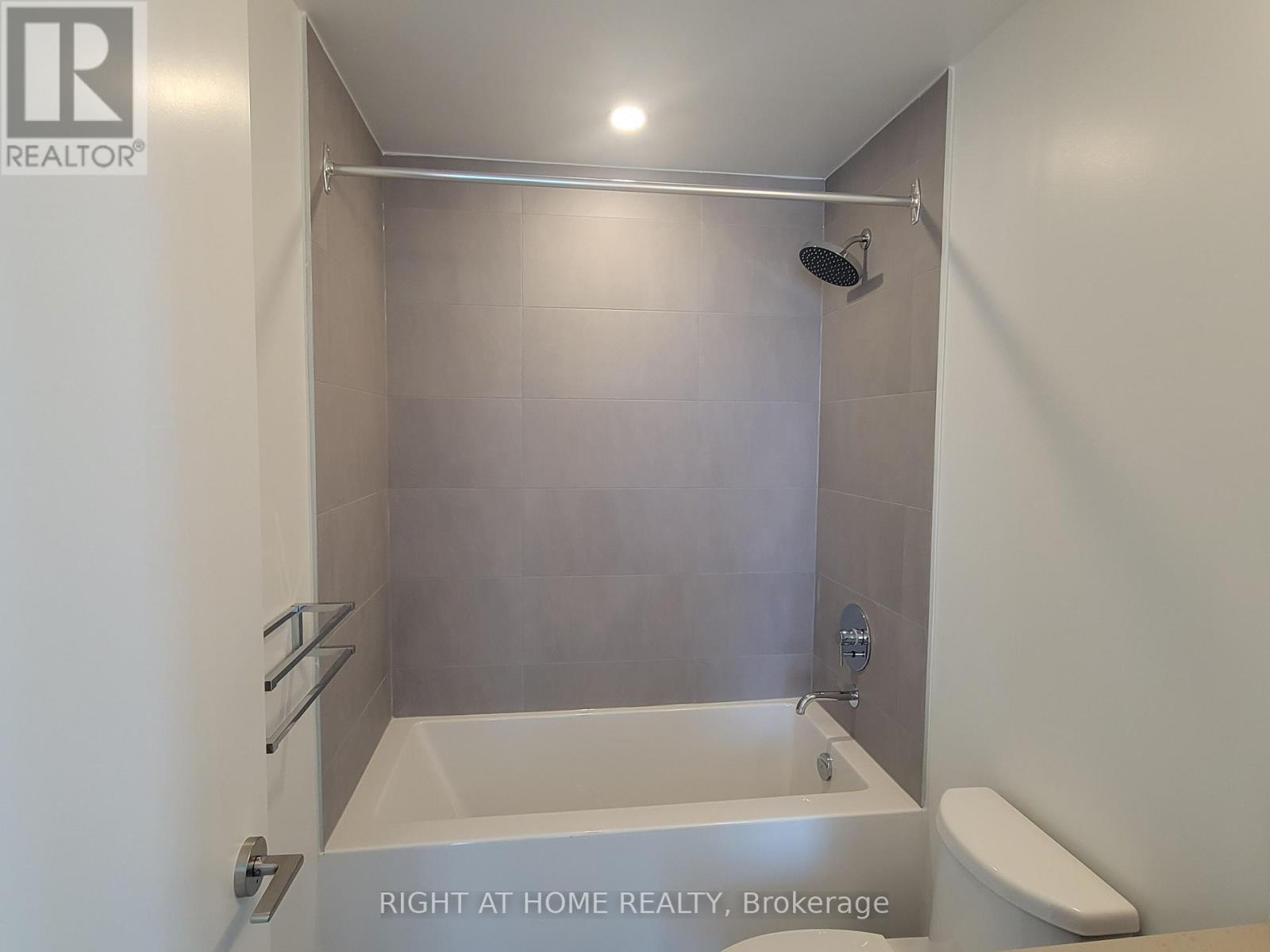 2809 - 7890 Jane Street, Vaughan, Ontario  L4K 0K9 - Photo 10 - N12446457