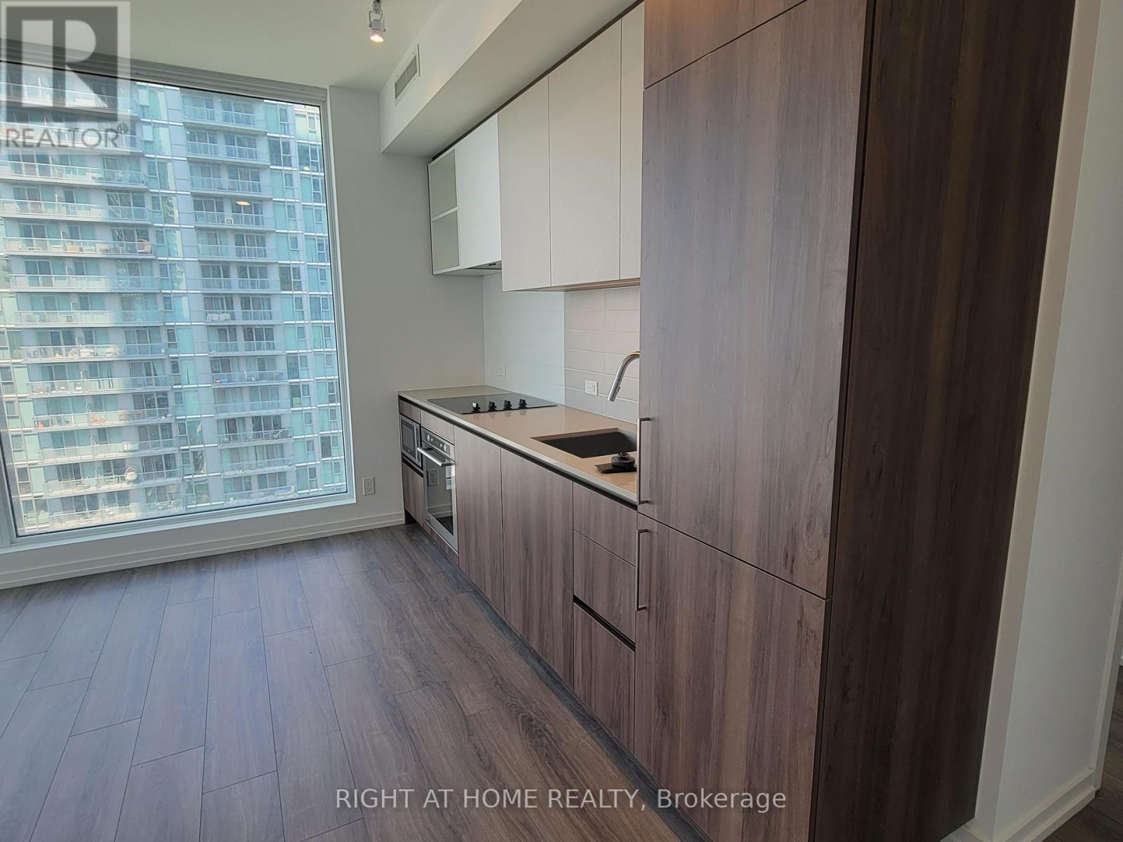 2809 - 7890 Jane Street, Vaughan, Ontario  L4K 0K9 - Photo 13 - N12446457