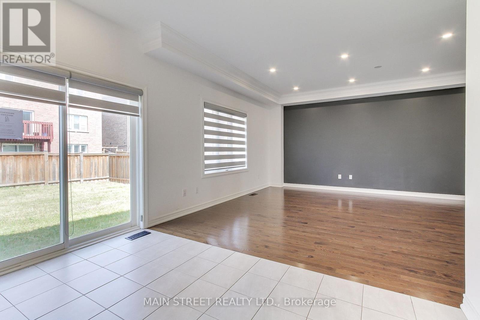 1386 Dallman Street, Innisfil (Lefroy), Ontario  L0L 1W0 - Photo 19 - N12446463