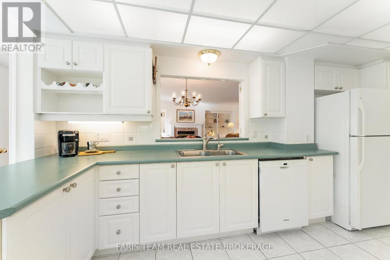 307 - 85 Wellington Street W, Aurora (Aurora Village), Ontario  L4G 2P2 - Photo 7 - N12446482