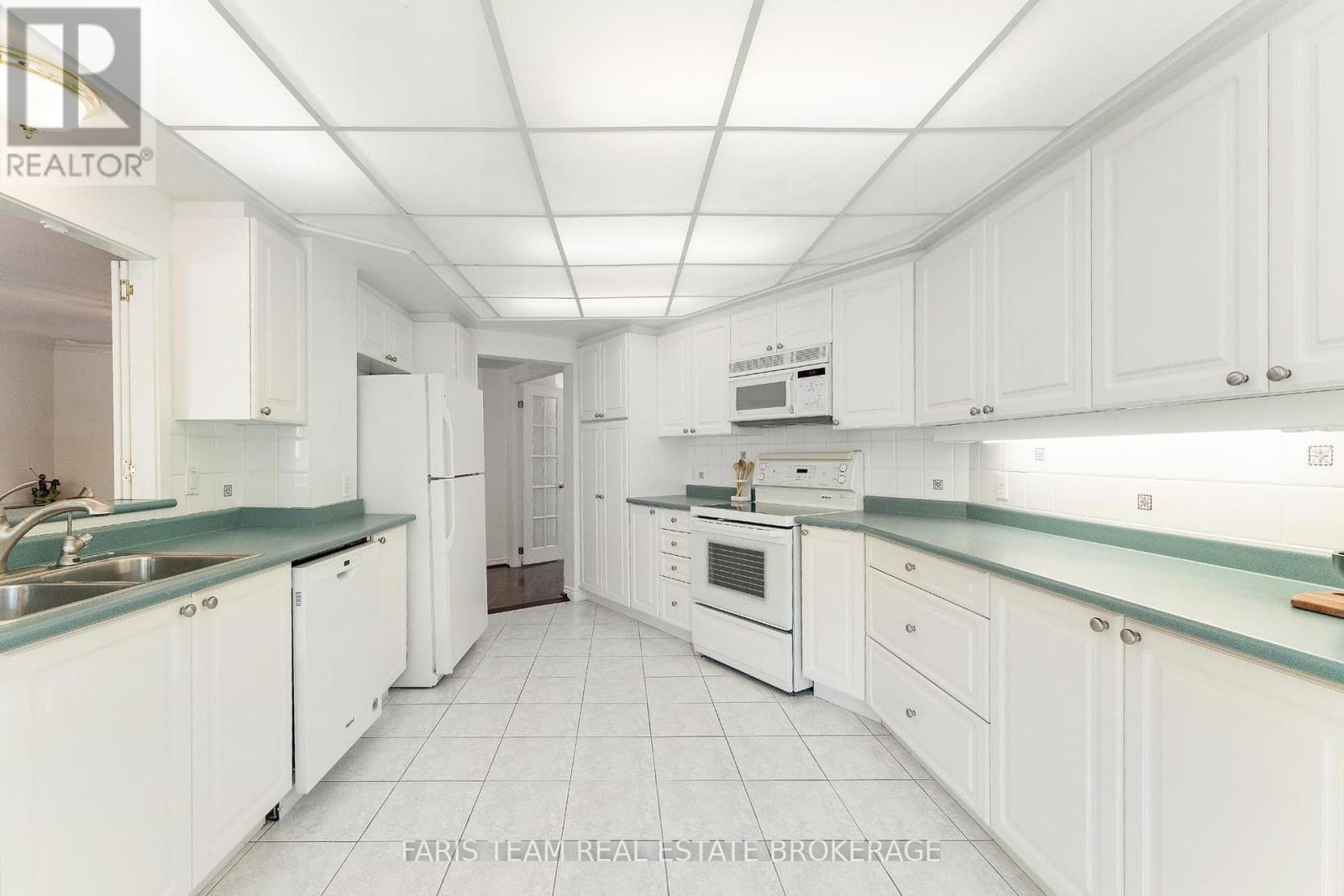 307 - 85 Wellington Street W, Aurora (Aurora Village), Ontario  L4G 2P2 - Photo 8 - N12446482