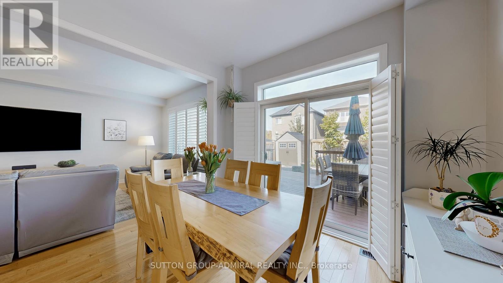 6 Andreeta Drive, Vaughan (Kleinburg), Ontario  L4H 4H4 - Photo 11 - N12446516