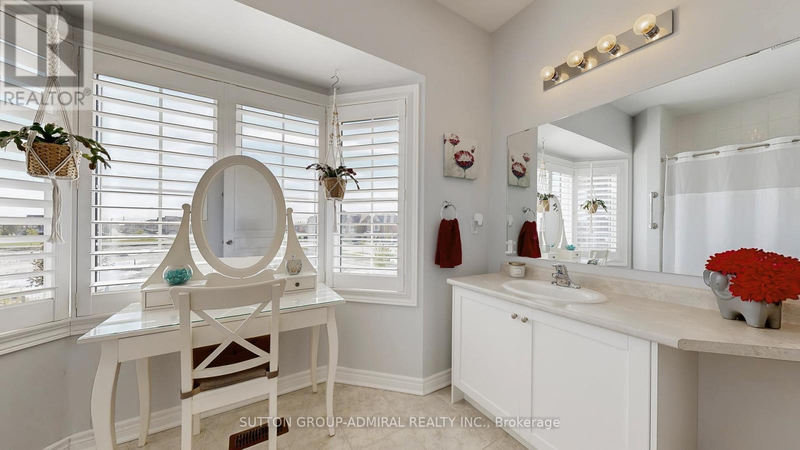 6 Andreeta Drive, Vaughan (Kleinburg), Ontario  L4H 4H4 - Photo 28 - N12446516