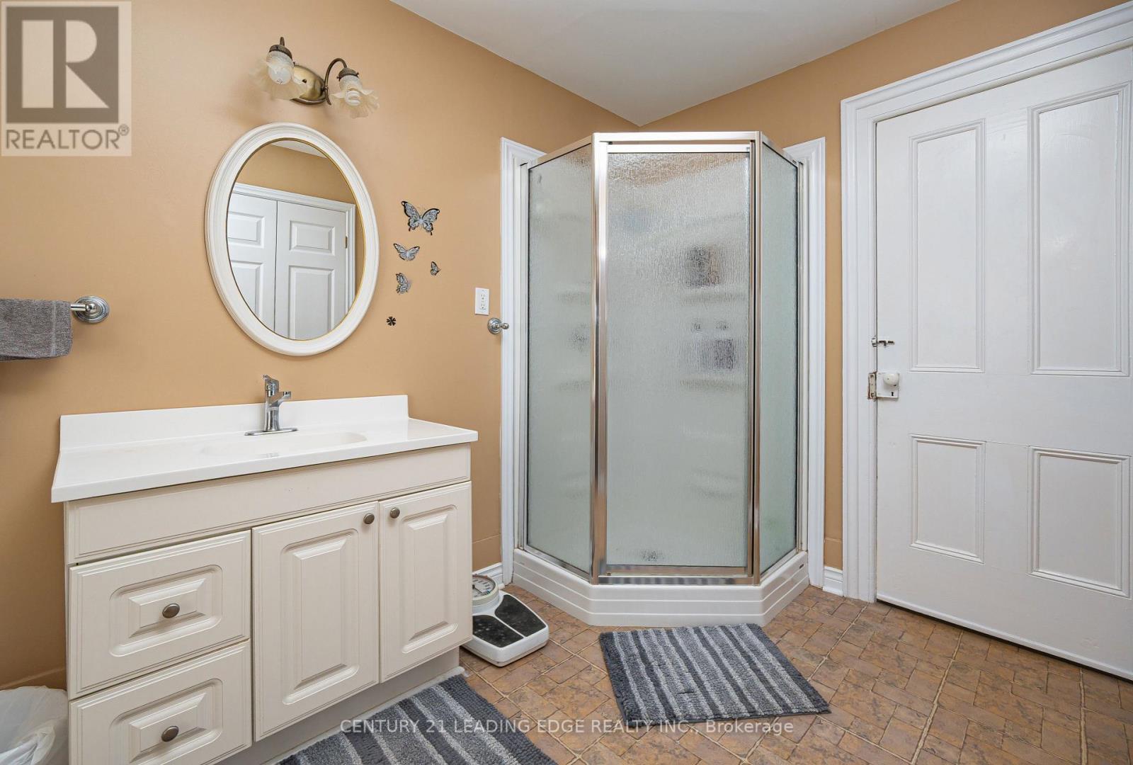 172 Main Street N, Markham (Old Markham Village), Ontario  L3P 1Y3 - Photo 27 - N12446533
