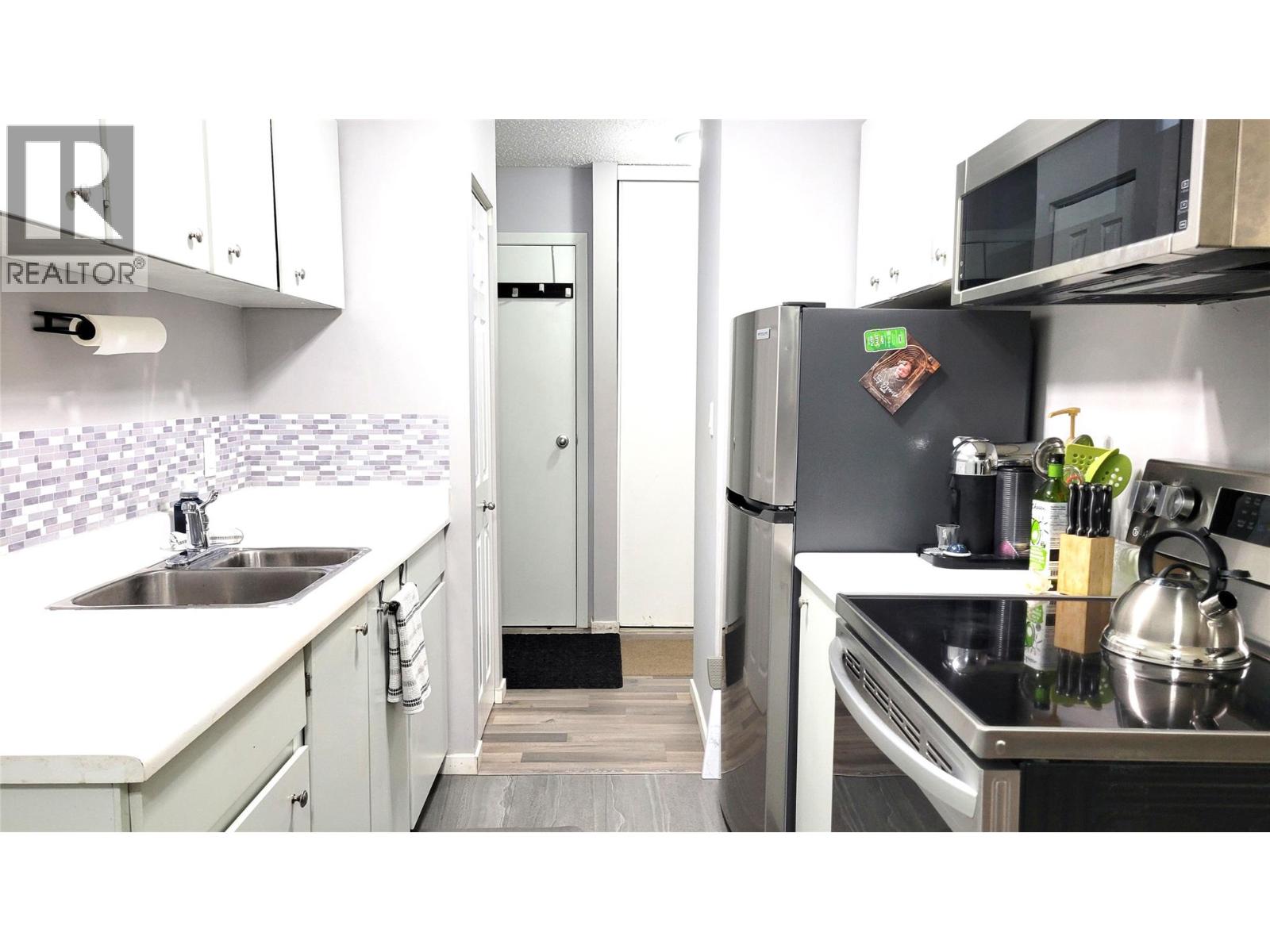 1299 Ponderosa Drive Unit# 407b, Sparwood, British Columbia  V0B 2G2 - Photo 3 - 10363117