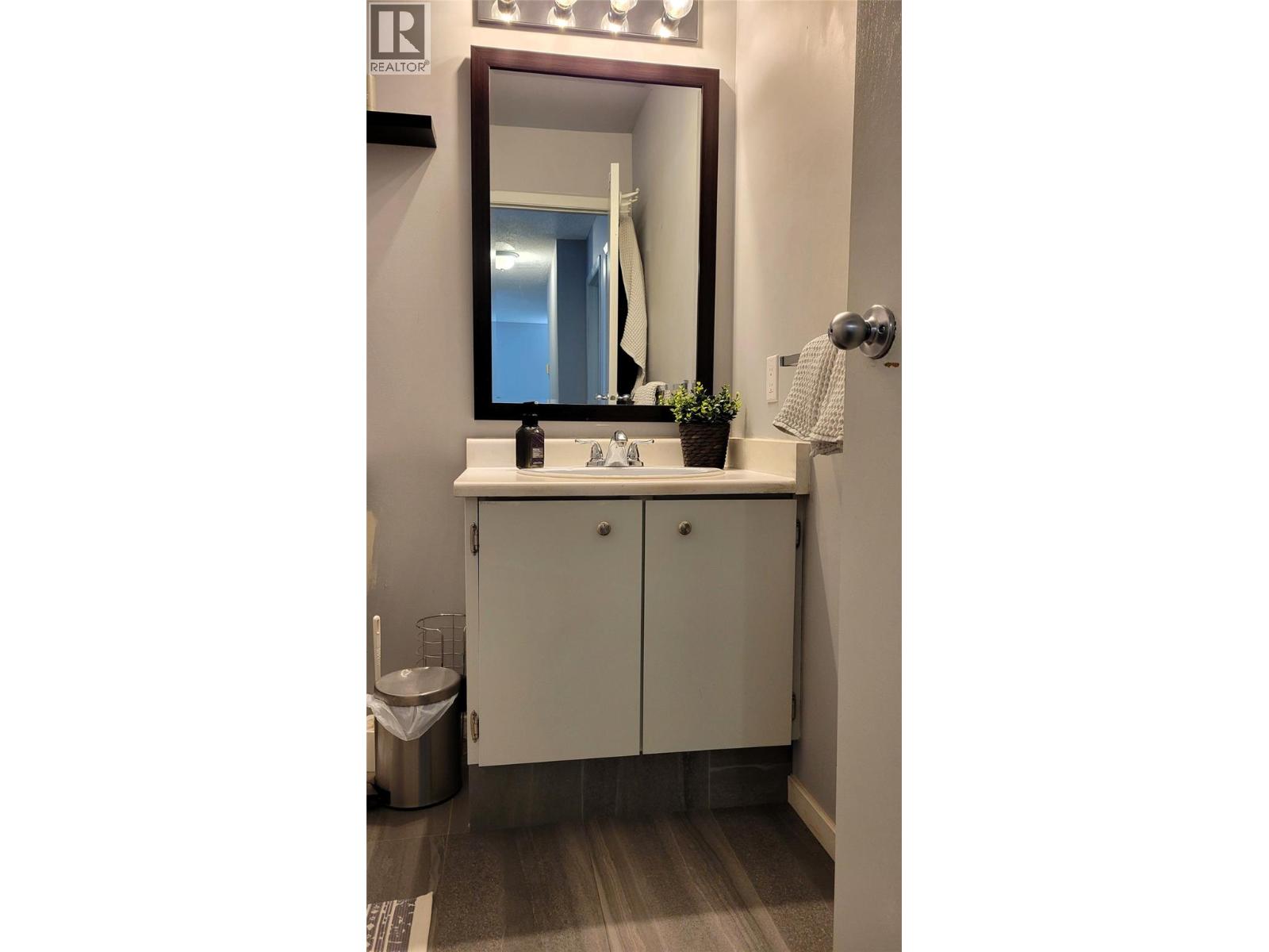1299 Ponderosa Drive Unit# 407b, Sparwood, British Columbia  V0B 2G2 - Photo 9 - 10363117