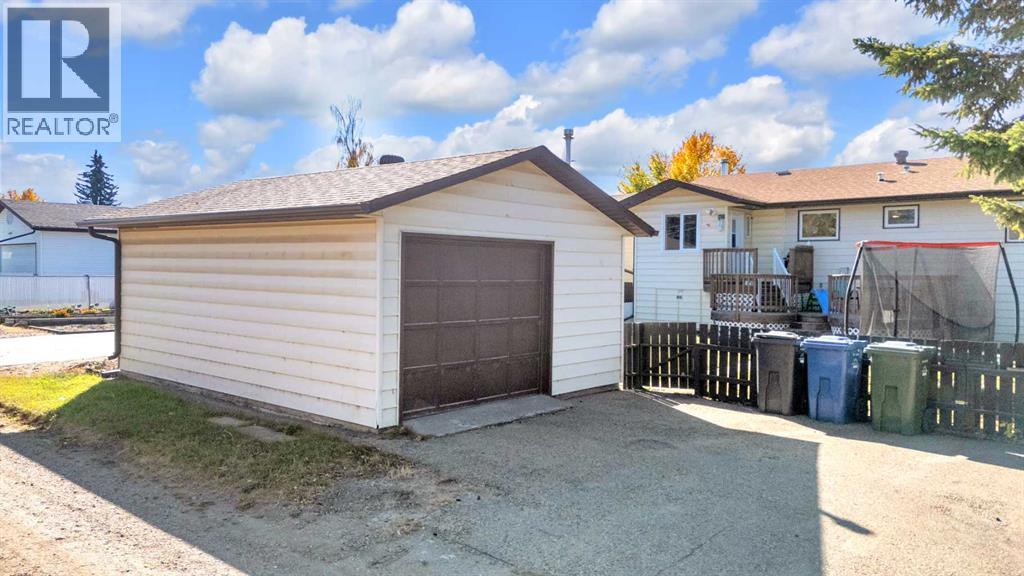 5336 37a Street, Innisfail, Alberta  T4G 1E5 - Photo 7 - A2262323