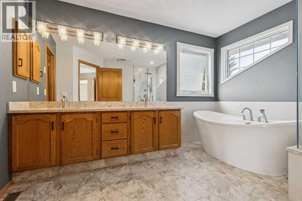 156 Edgevalley Circle Nw, Calgary, Alberta  T3A 4Y8 - Photo 25 - A2259770