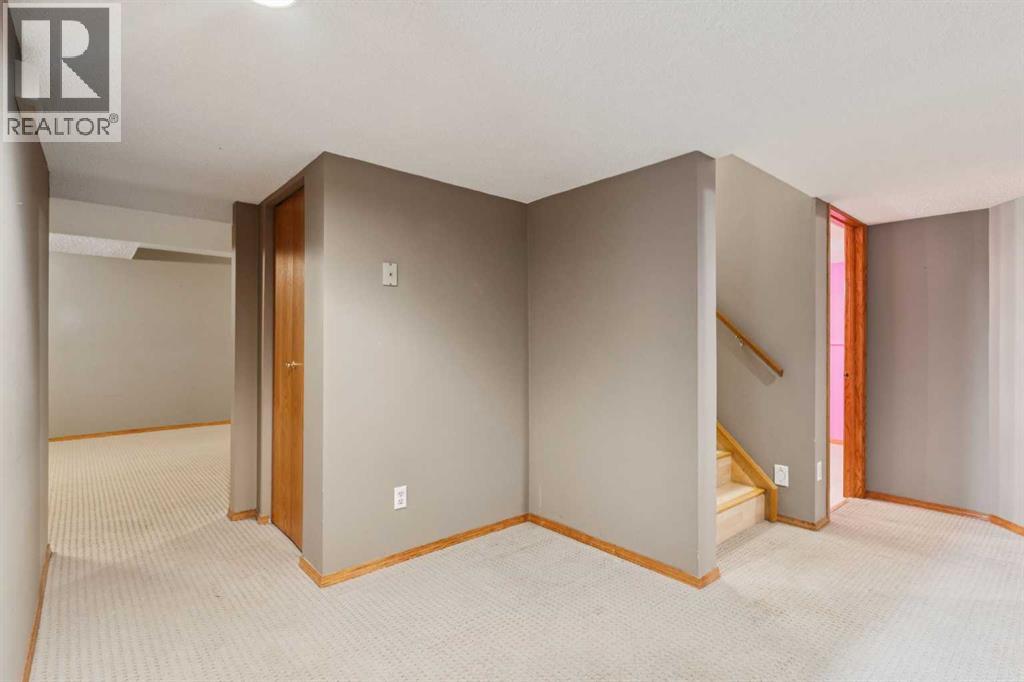 156 Edgevalley Circle Nw, Calgary, Alberta  T3A 4Y8 - Photo 34 - A2259770