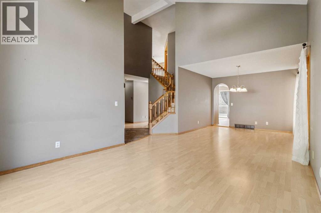 156 Edgevalley Circle Nw, Calgary, Alberta  T3A 4Y8 - Photo 6 - A2259770