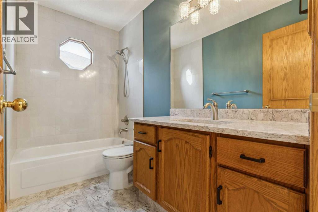 156 Edgevalley Circle Nw, Calgary, Alberta  T3A 4Y8 - Photo 32 - A2259770