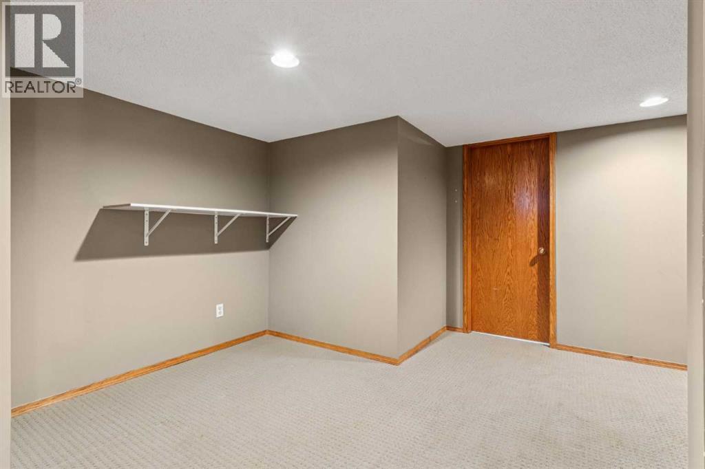 156 Edgevalley Circle Nw, Calgary, Alberta  T3A 4Y8 - Photo 33 - A2259770