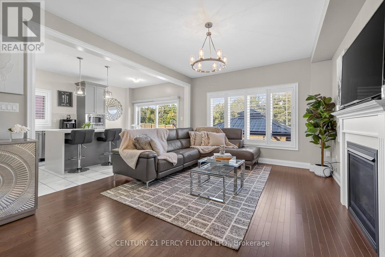 3 Muirfield Drive, Barrie (Ardagh), Ontario  L4N 5E9 - Photo 5 - S12446468