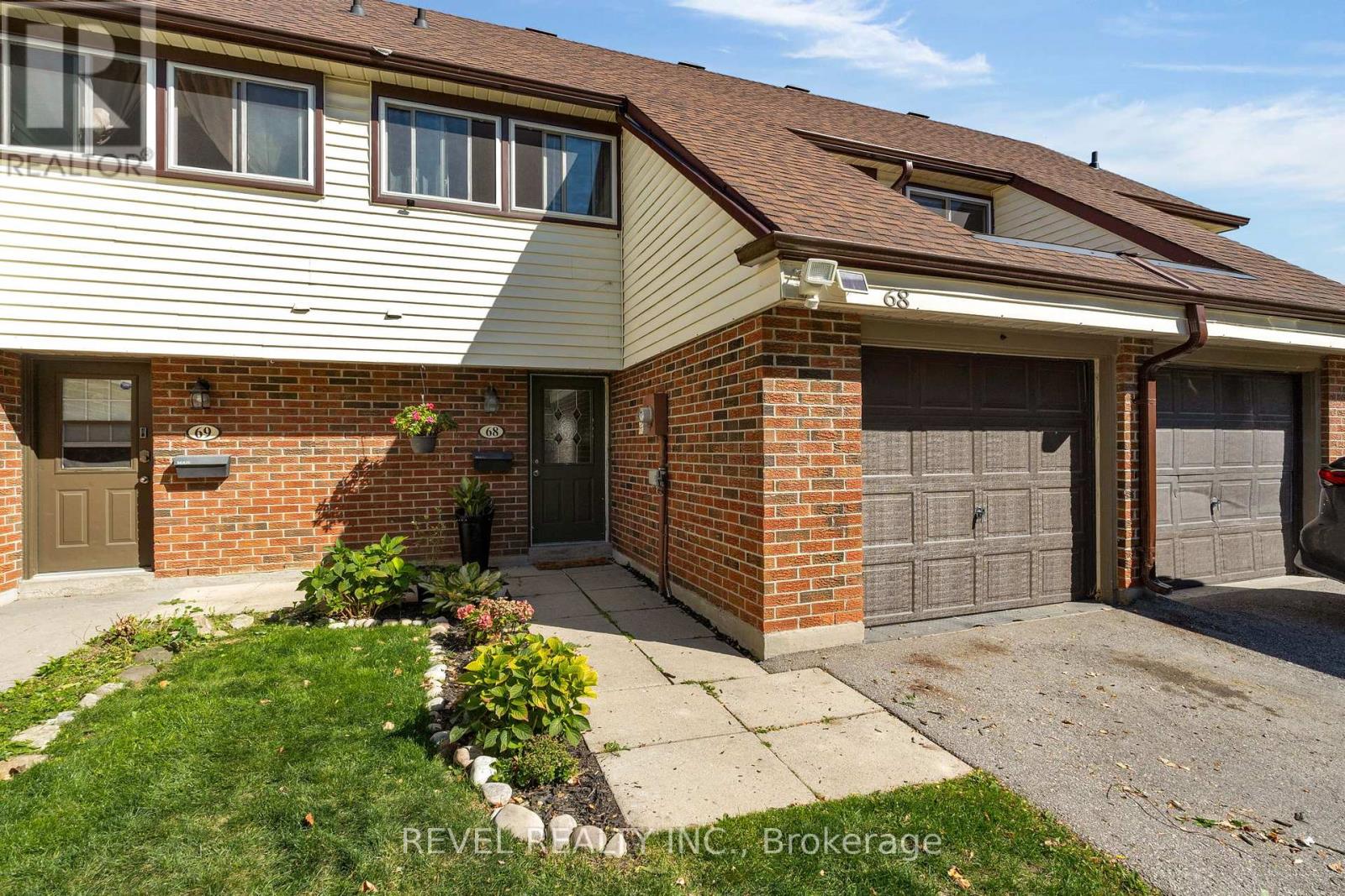68 - 28 Donald Street, Barrie (Queen's Park), Ontario  L4N 4S6 - Photo 4 - S12446470
