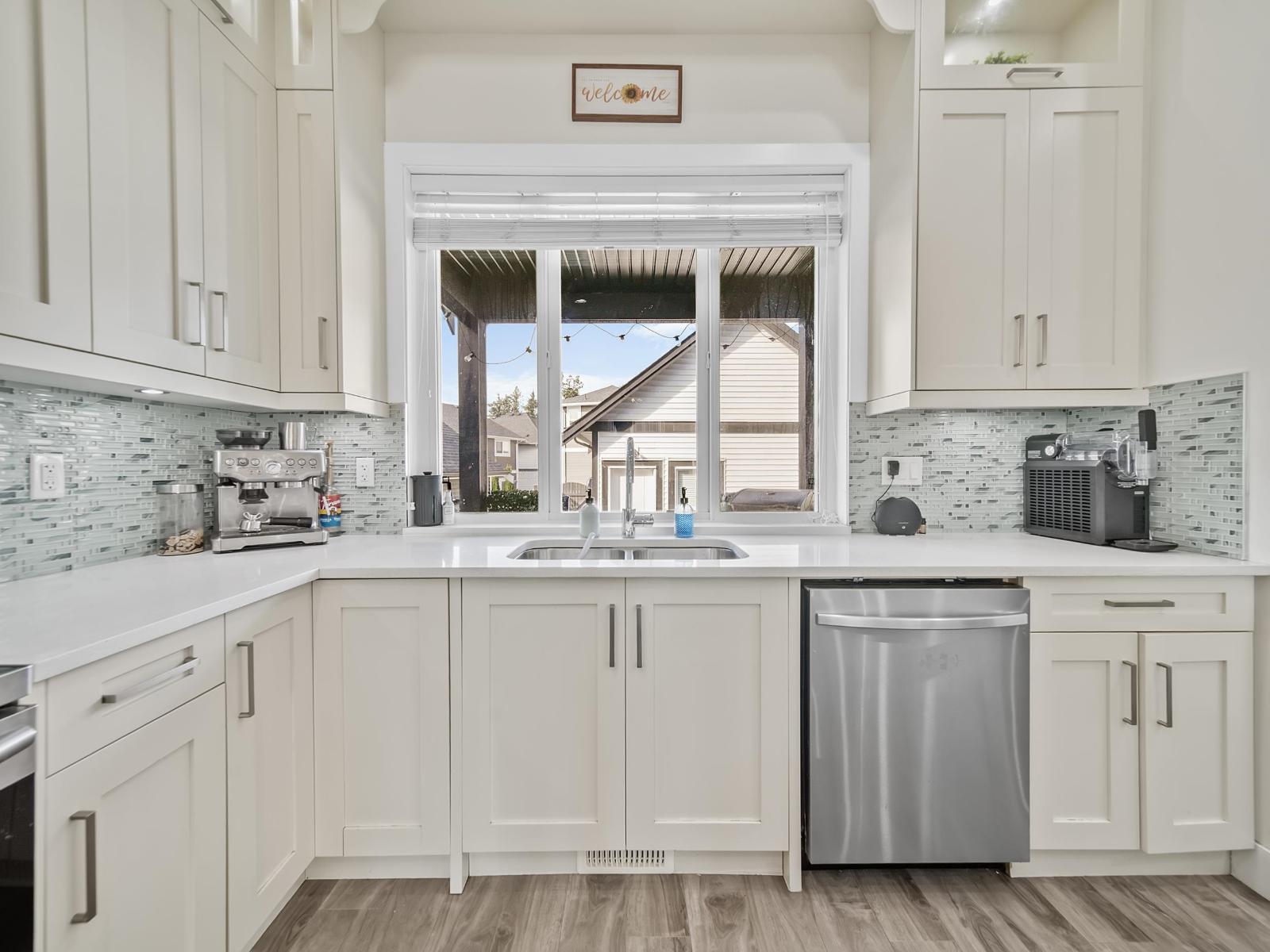 36051 Emily Carr Green, Abbotsford, British Columbia  V3G 0G1 - Photo 10 - R3054434