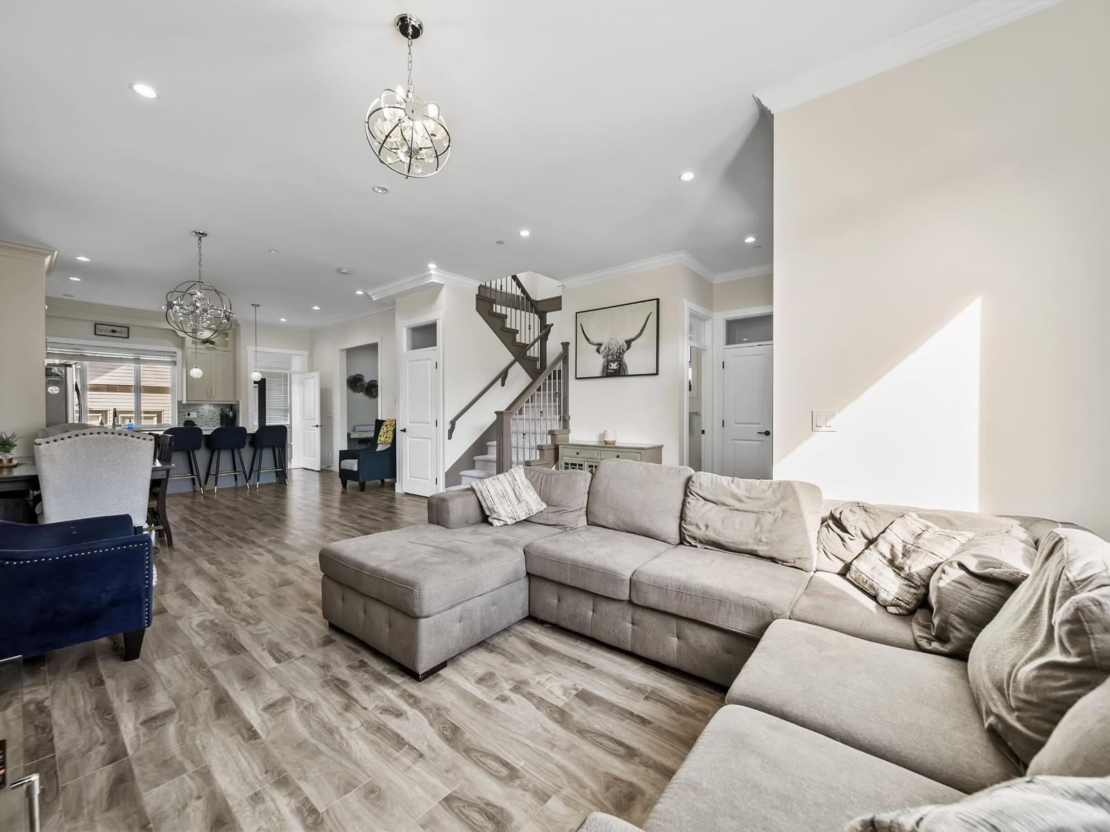 36051 Emily Carr Green, Abbotsford, British Columbia  V3G 0G1 - Photo 5 - R3054434