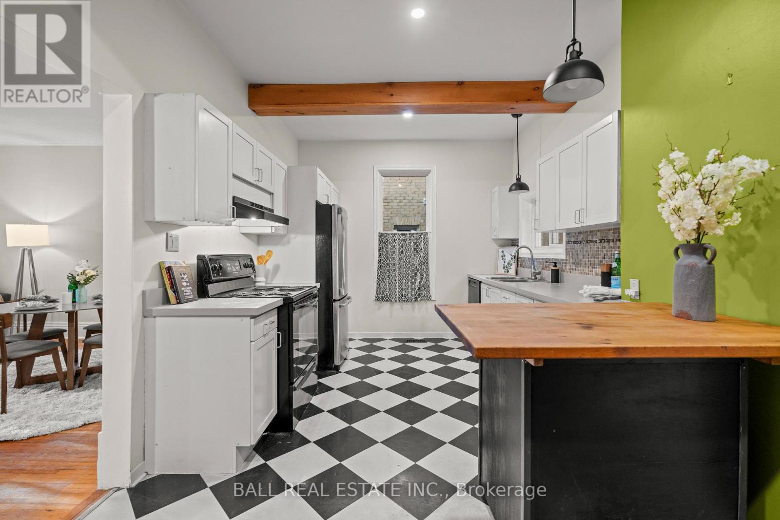 581 Aylmer Street N, Peterborough, Ontario  K9H 3W8 - Photo 17 - X12446610