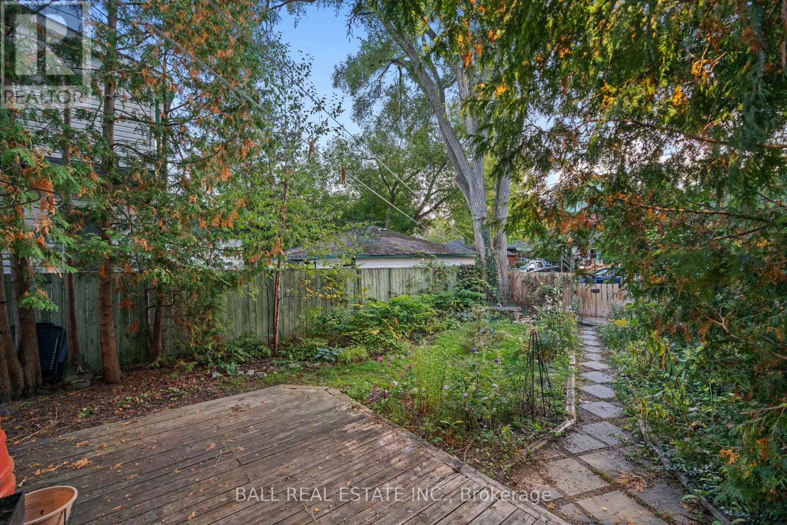 581 Aylmer Street N, Peterborough, Ontario  K9H 3W8 - Photo 44 - X12446610