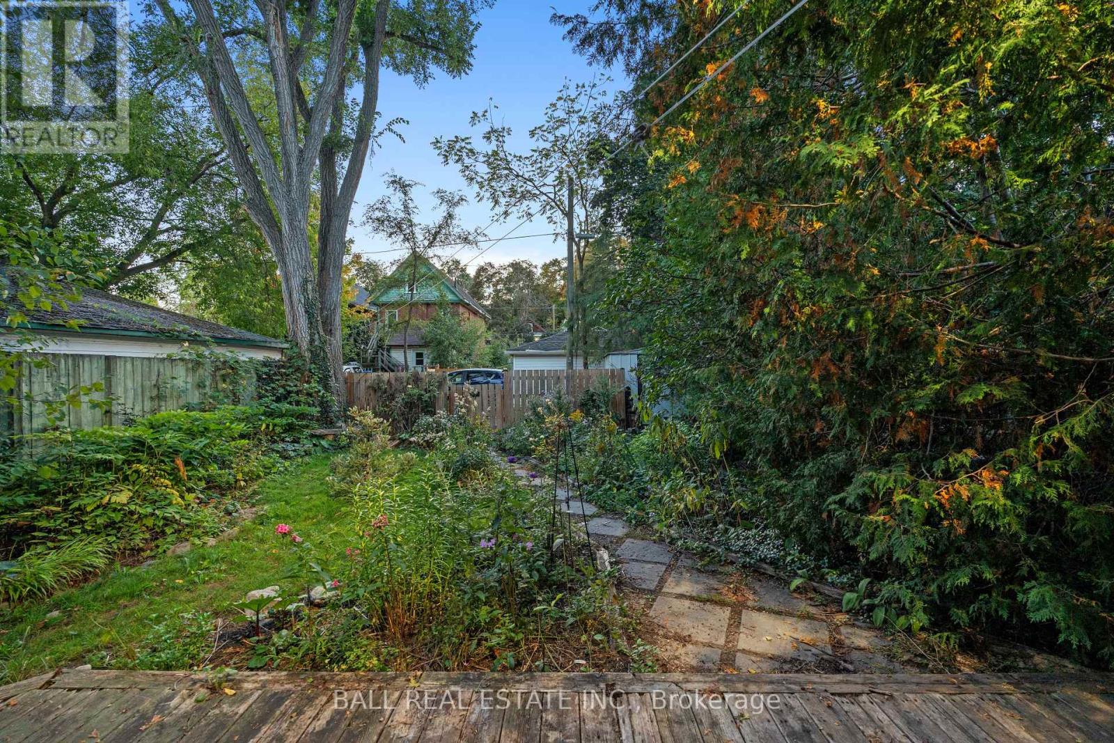 581 Aylmer Street N, Peterborough, Ontario  K9H 3W8 - Photo 45 - X12446610