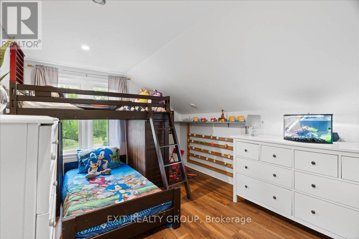 22714 Loyalist Parkway, Quinte West (Murray Ward), Ontario  K8V 5P7 - Photo 20 - X12446637