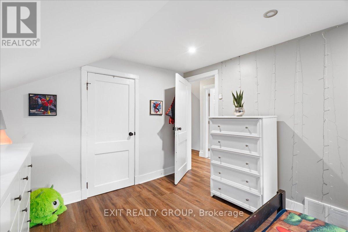 22714 Loyalist Parkway, Quinte West (Murray Ward), Ontario  K8V 5P7 - Photo 21 - X12446637