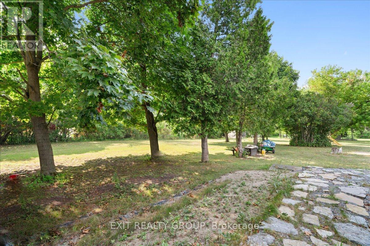 22714 Loyalist Parkway, Quinte West (Murray Ward), Ontario  K8V 5P7 - Photo 35 - X12446637