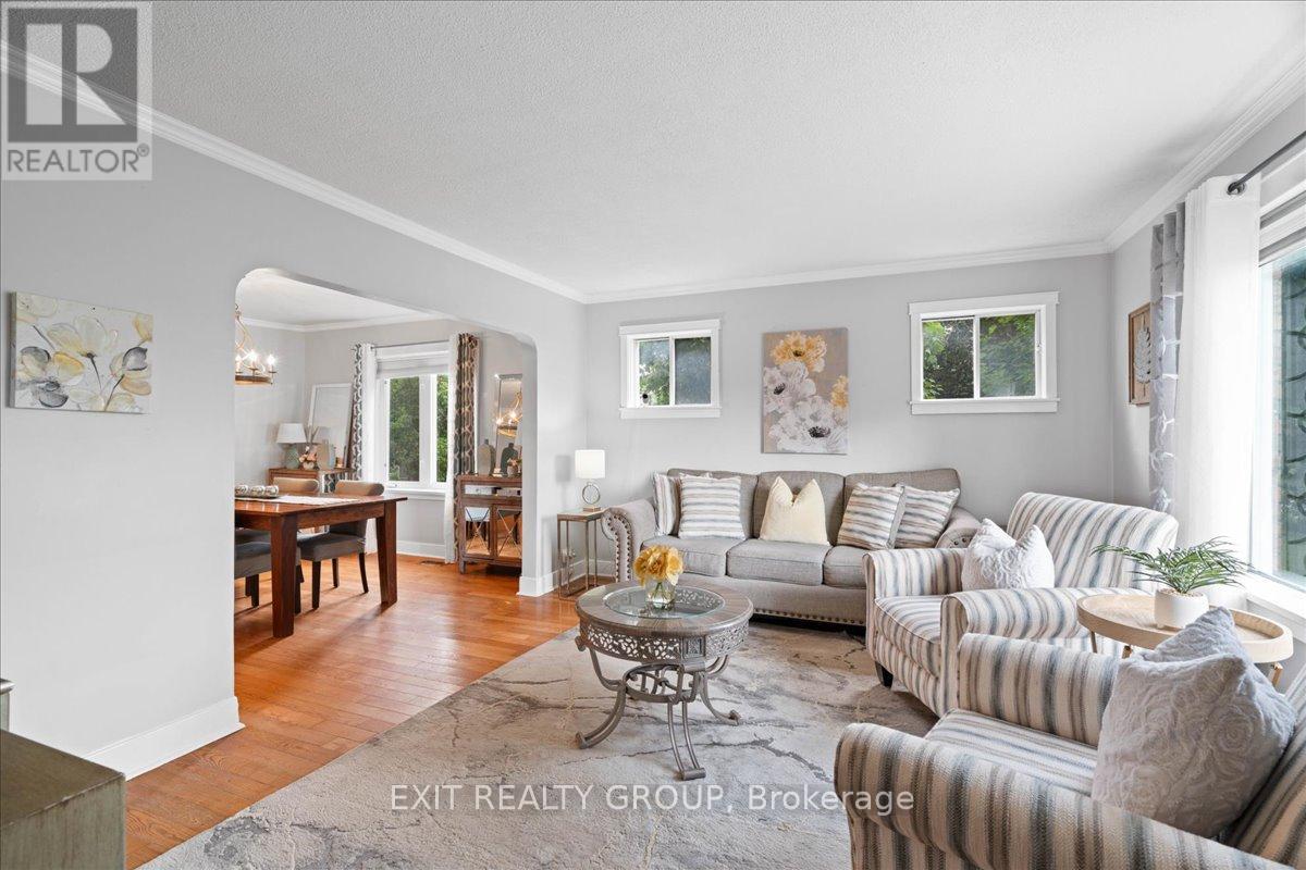 22714 Loyalist Parkway, Quinte West (Murray Ward), Ontario  K8V 5P7 - Photo 5 - X12446637