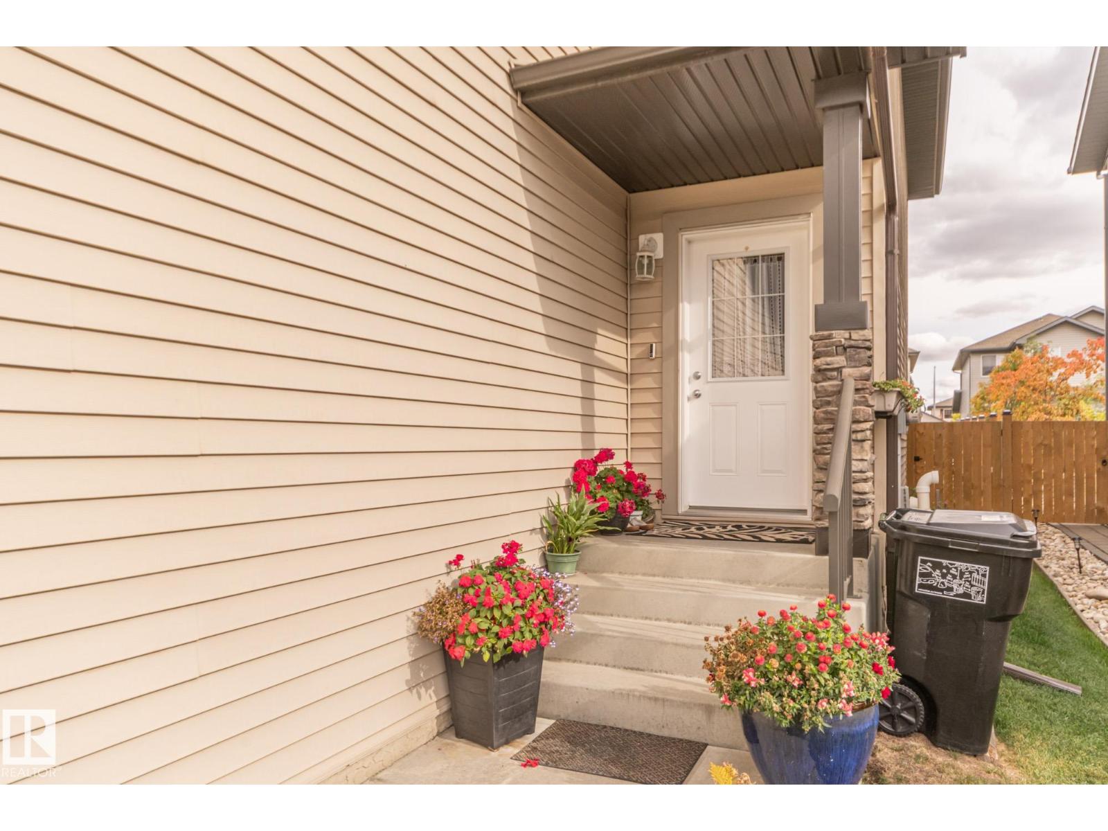 16023 138 St Nw, Edmonton, Alberta  T6V 0E2 - Photo 5 - E4460982