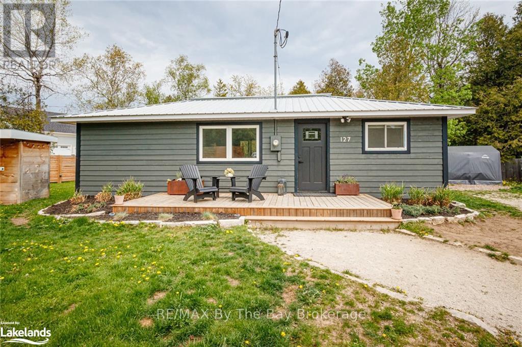 127 GLENLAKE BOULEVARD, Collingwood, Ontario