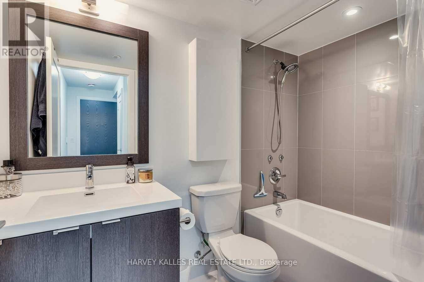1206 - 7 Mabelle Avenue, Toronto (Islington-City Centre West), Ontario  M9A 4X7 - Photo 20 - W12446454