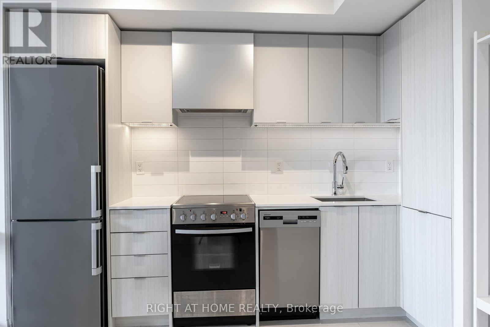 917 - 10 Gibbs Road, Toronto, Ontario  M9B 0E3 - Photo 15 - W12446465
