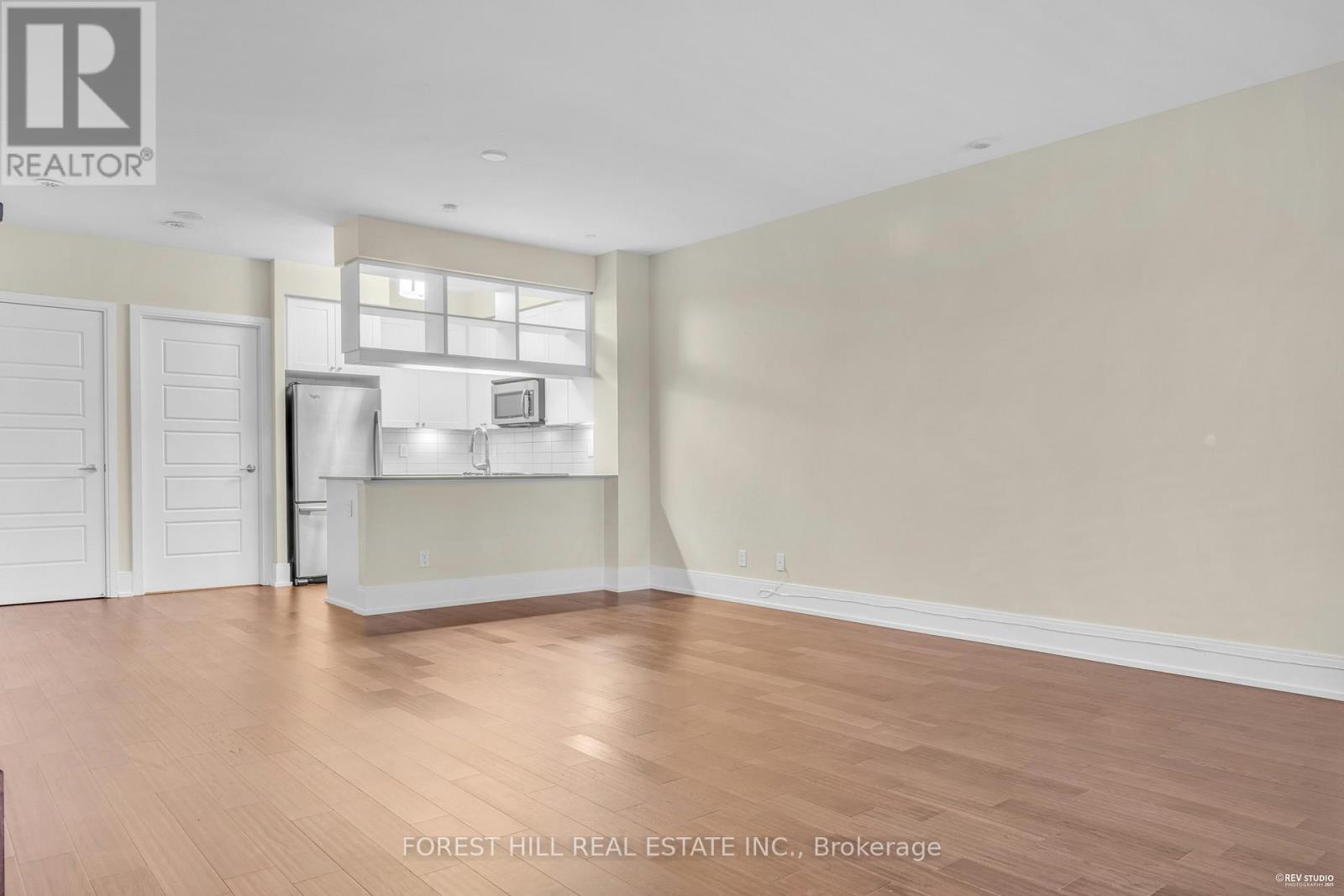 Th03 - 15 Viking Lane, Toronto, Ontario  M9B 0A4 - Photo 10 - W12446467