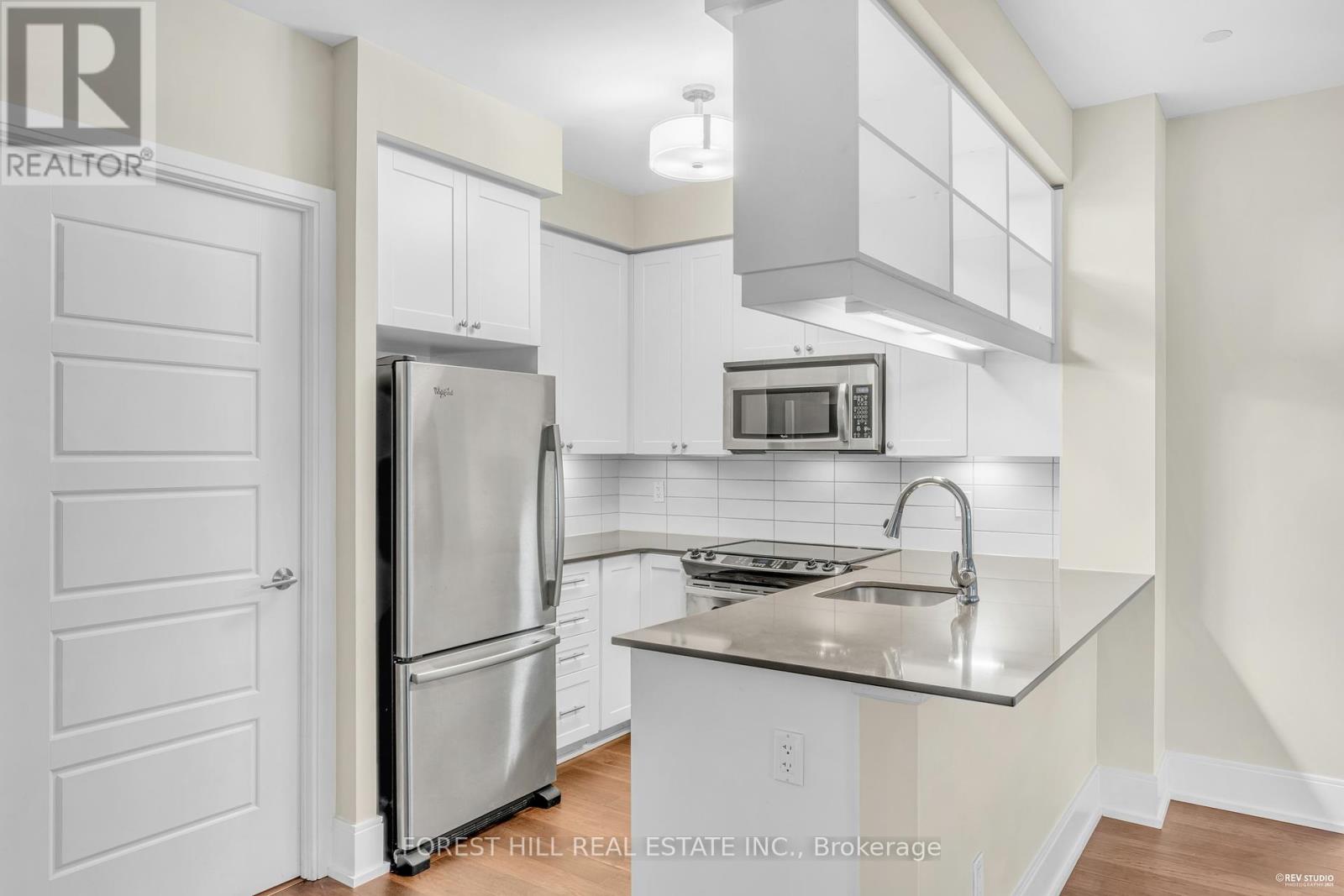 Th03 - 15 Viking Lane, Toronto, Ontario  M9B 0A4 - Photo 12 - W12446467