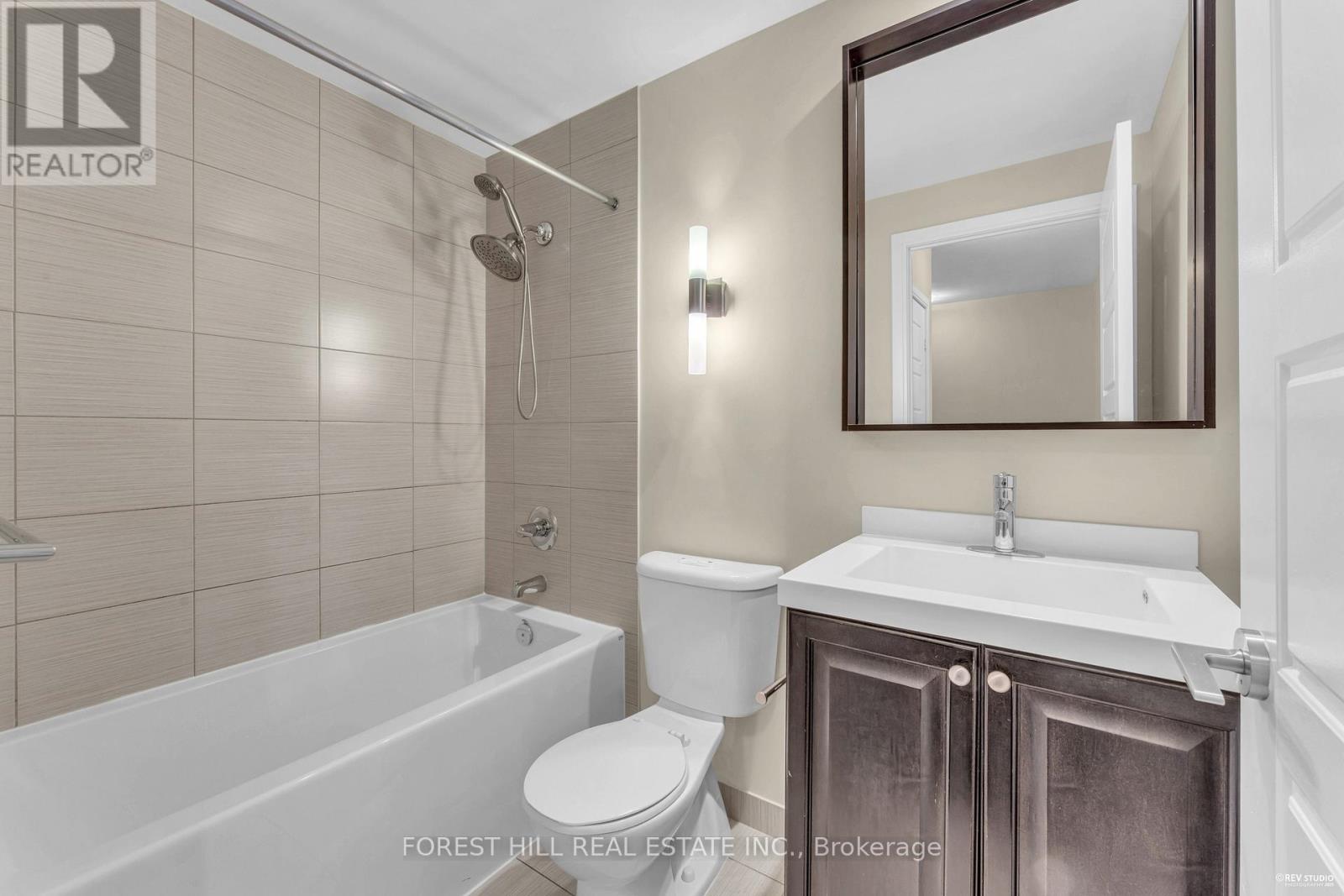 Th03 - 15 Viking Lane, Toronto, Ontario  M9B 0A4 - Photo 34 - W12446467