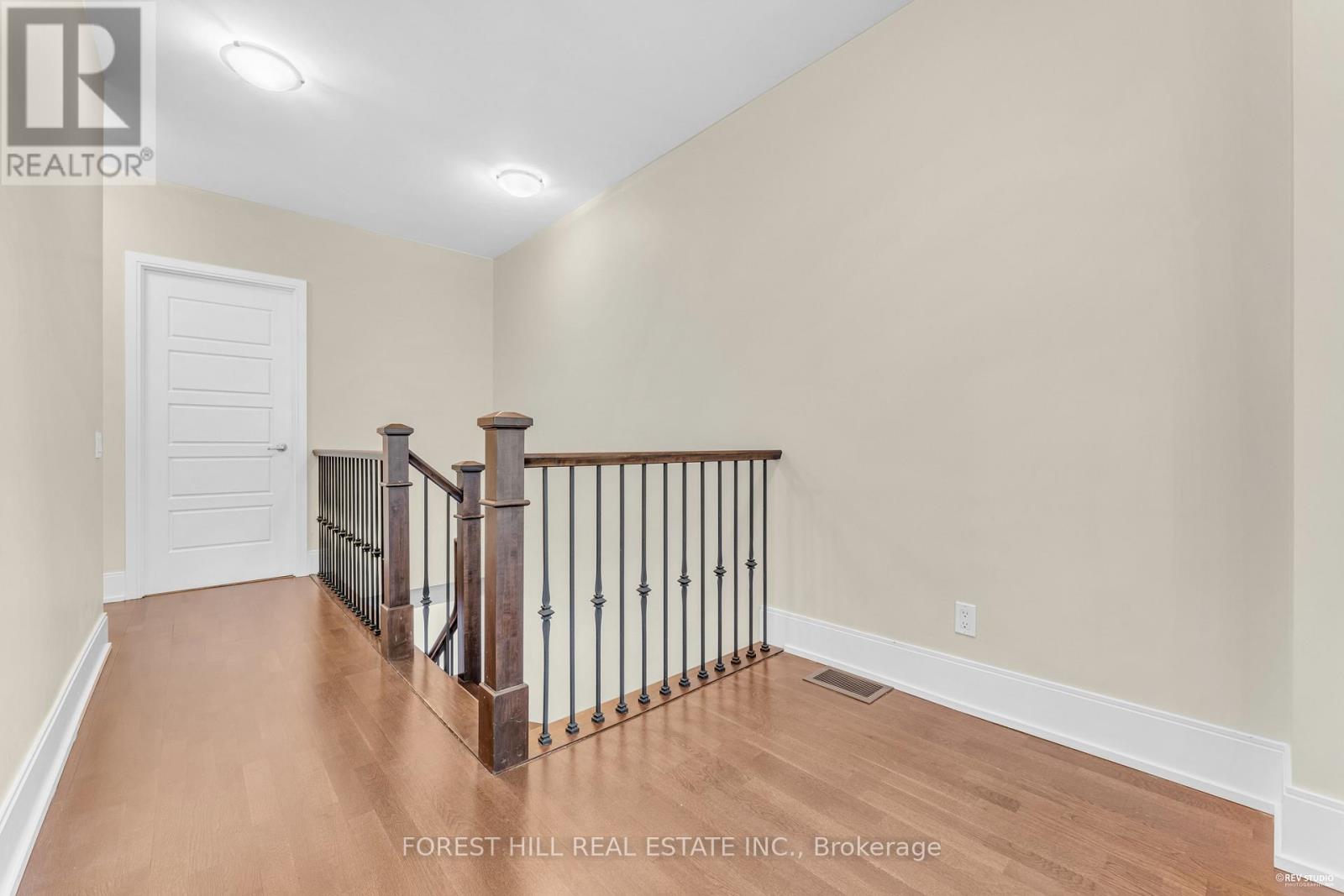 Th03 - 15 Viking Lane, Toronto, Ontario  M9B 0A4 - Photo 36 - W12446467