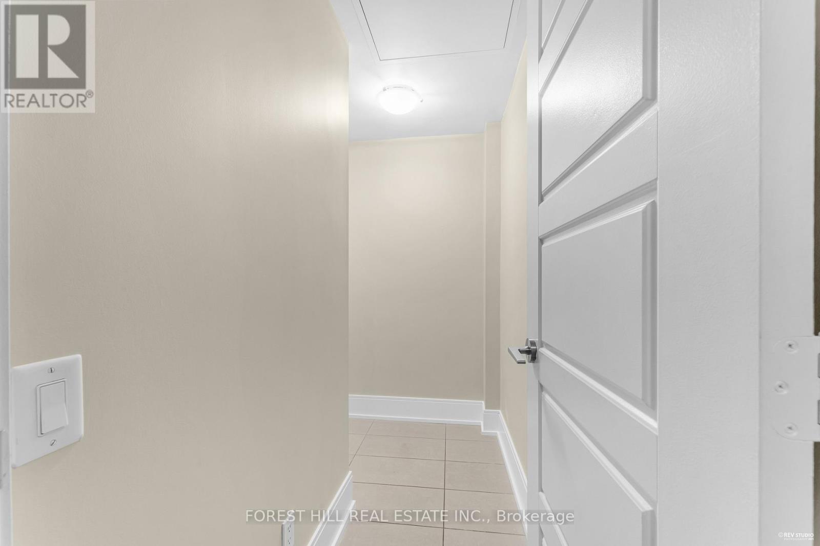 Th03 - 15 Viking Lane, Toronto, Ontario  M9B 0A4 - Photo 38 - W12446467