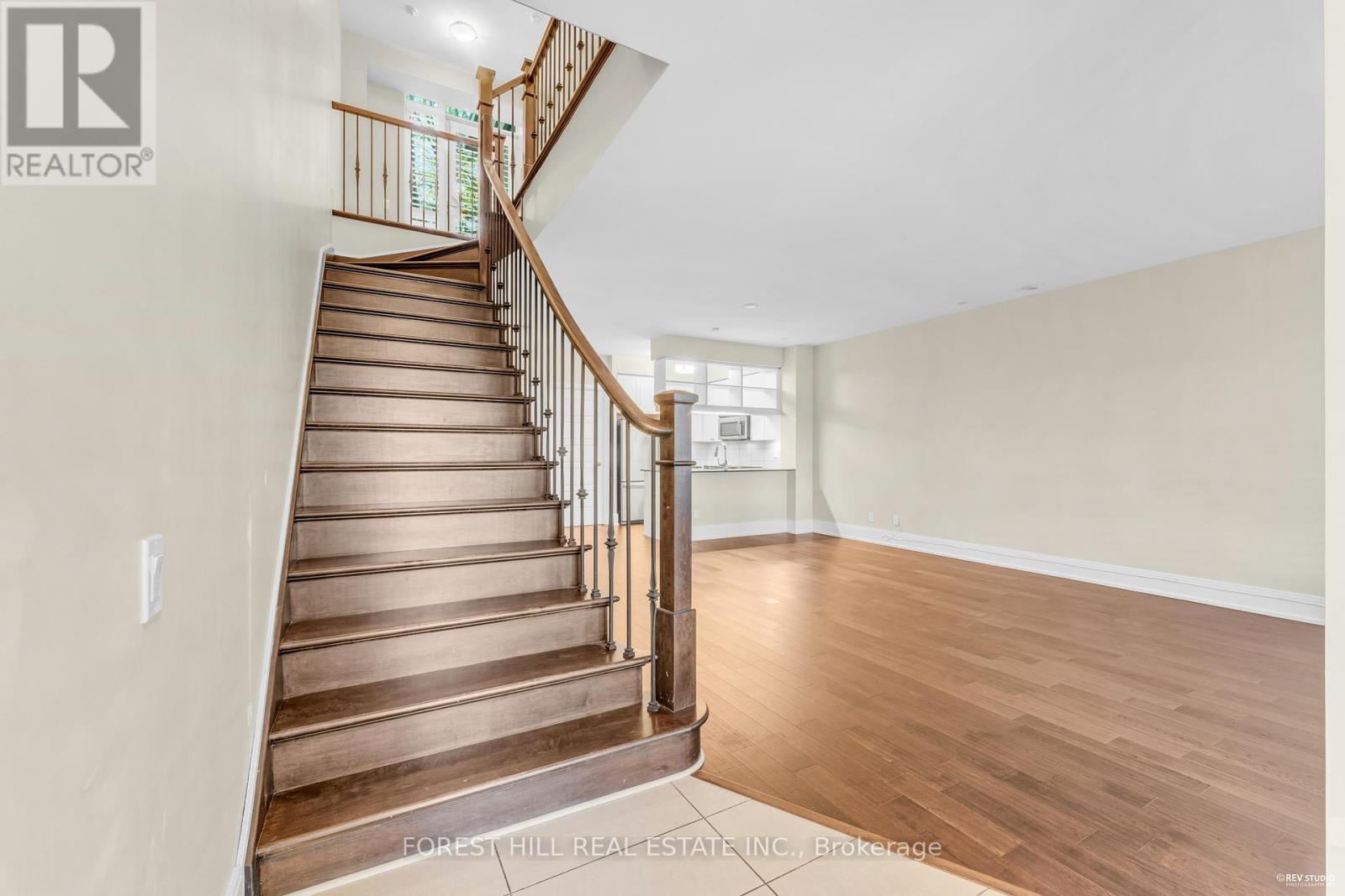 Th03 - 15 Viking Lane, Toronto, Ontario  M9B 0A4 - Photo 5 - W12446467