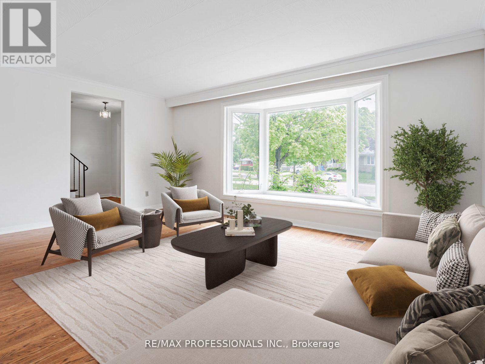 275 Jeffcoat Drive, Toronto (West Humber-Clairville), Ontario  M9W 3E4 - Photo 4 - W12446471