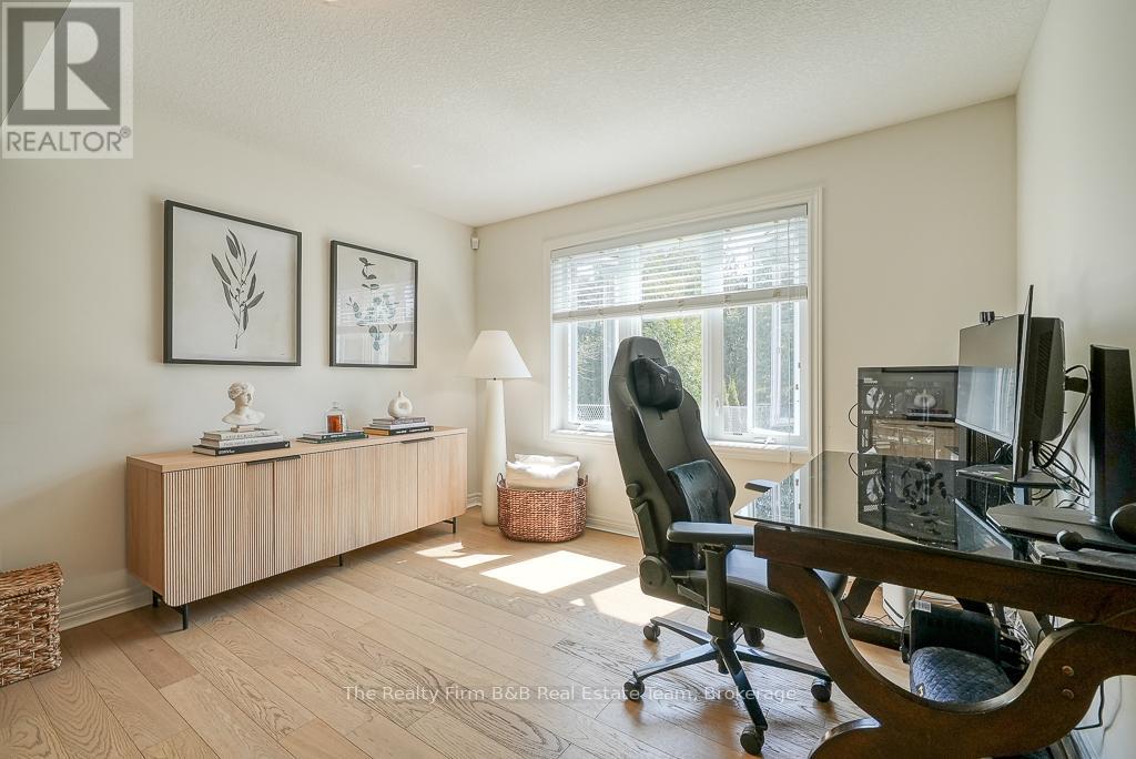 428 Lakeview Drive, Woodstock, Ontario  N4T 1V3 - Photo 30 - X12446644