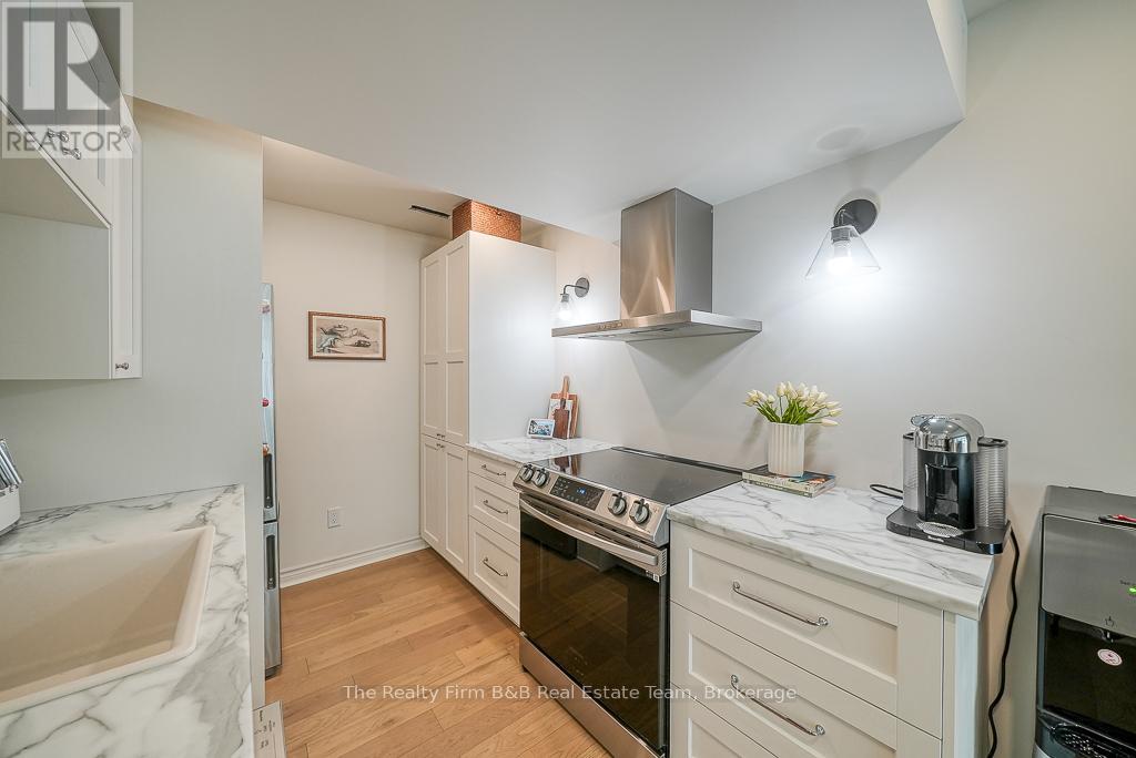 428 Lakeview Drive, Woodstock, Ontario  N4T 1V3 - Photo 33 - X12446644