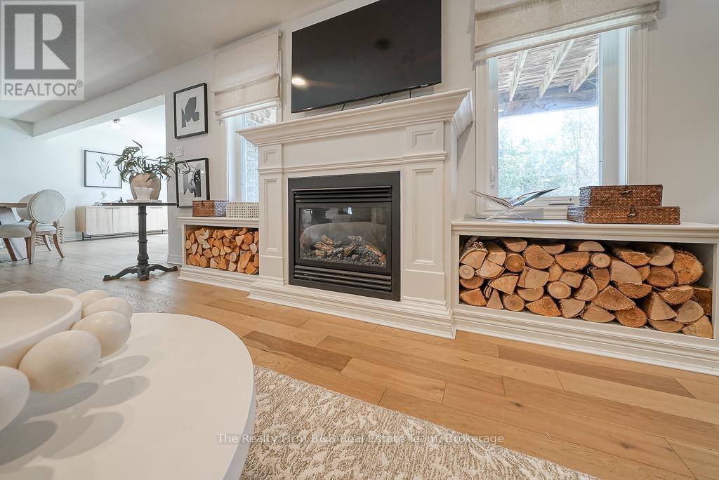 428 Lakeview Drive, Woodstock, Ontario  N4T 1V3 - Photo 39 - X12446644