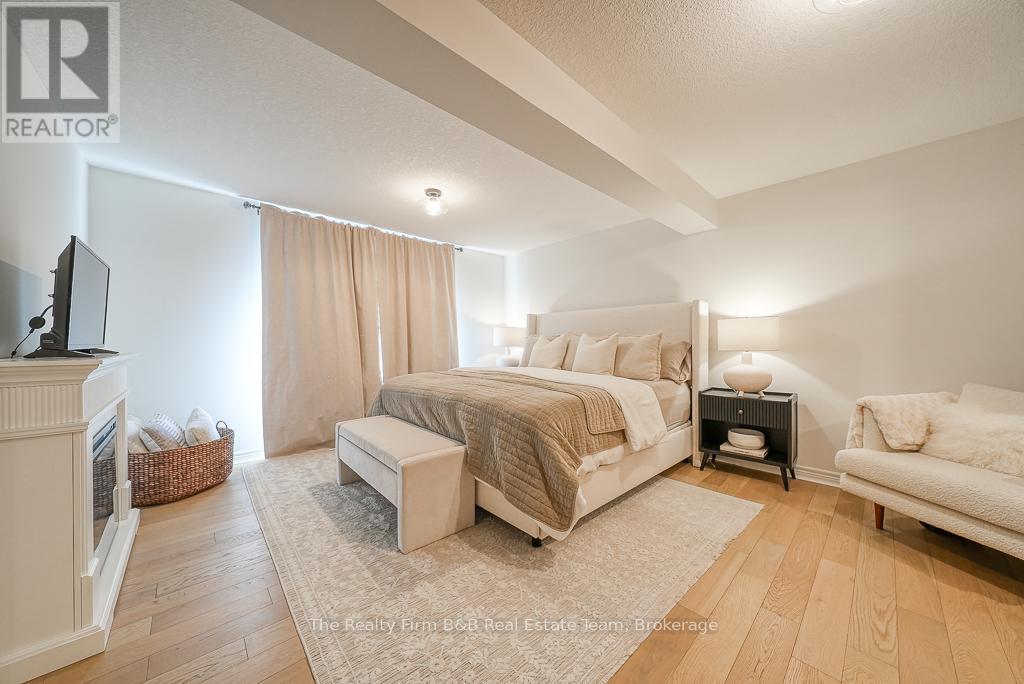428 Lakeview Drive, Woodstock, Ontario  N4T 1V3 - Photo 42 - X12446644