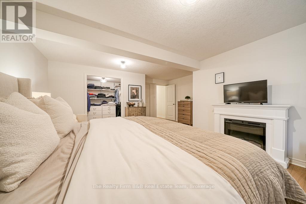 428 Lakeview Drive, Woodstock, Ontario  N4T 1V3 - Photo 43 - X12446644