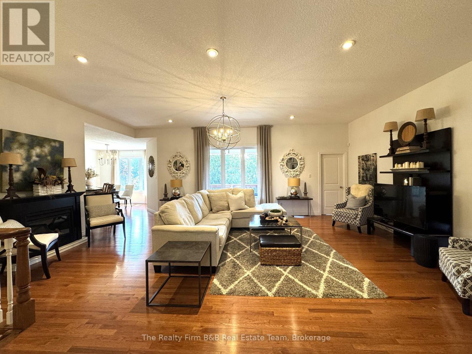 428 Lakeview Drive, Woodstock, Ontario  N4T 1V3 - Photo 49 - X12446644