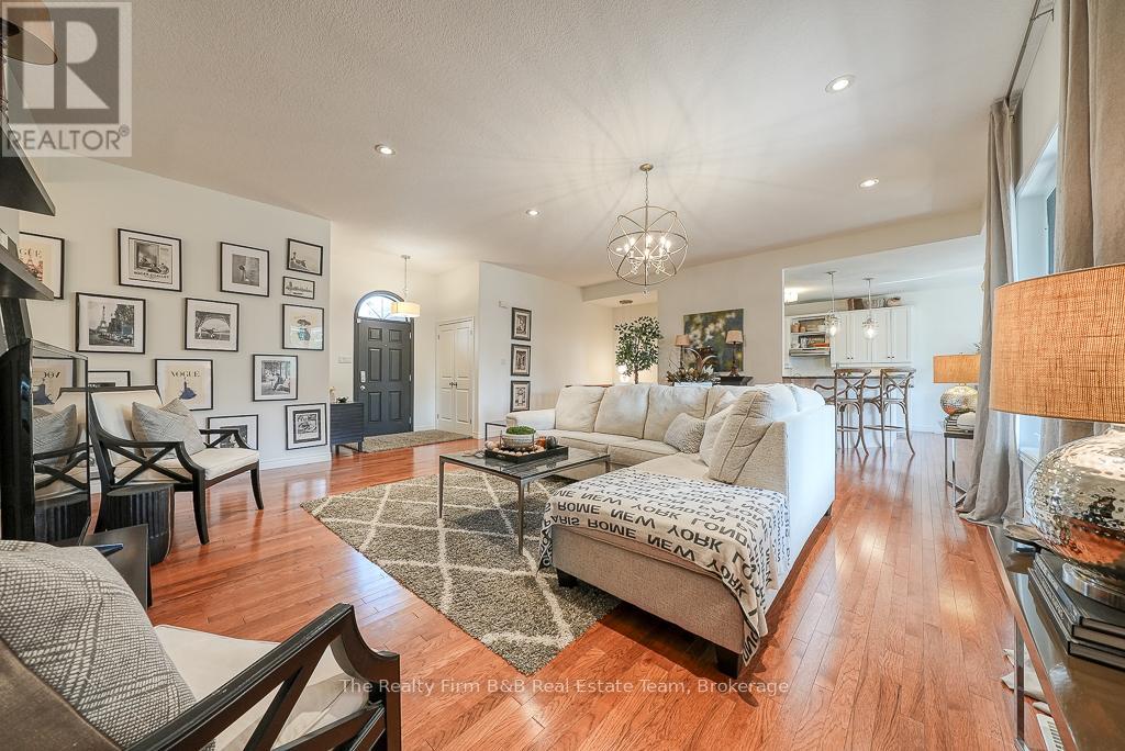 428 Lakeview Drive, Woodstock, Ontario  N4T 1V3 - Photo 8 - X12446644