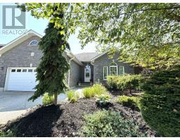 428 LAKEVIEW DRIVE, Woodstock, Ontario