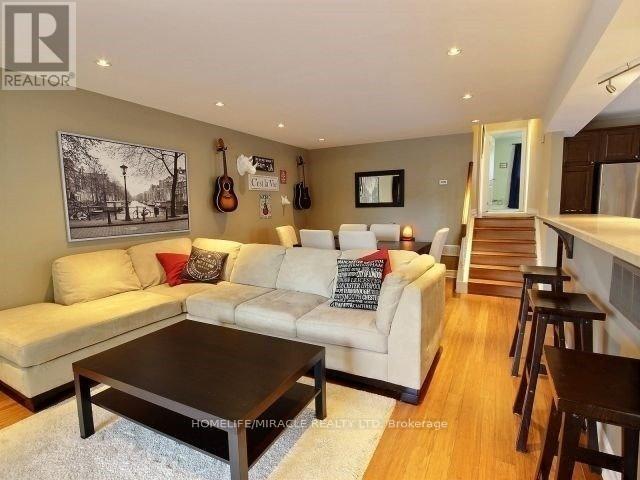 2500 Cobbinshaw Circle, Mississauga, Ontario  L5N 2G3 - Photo 11 - W12446511