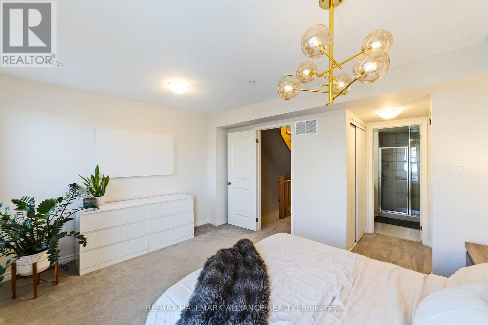12 - 1150 Stroud Lane, Mississauga (Clarkson), Ontario  L5J 0B3 - Photo 17 - W12446536